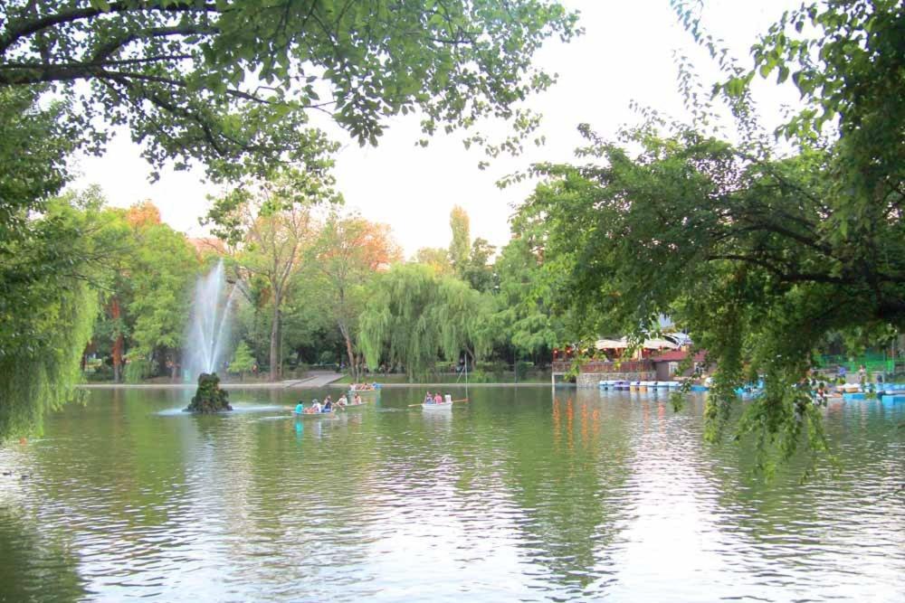 Central Park Bucarest Camera foto